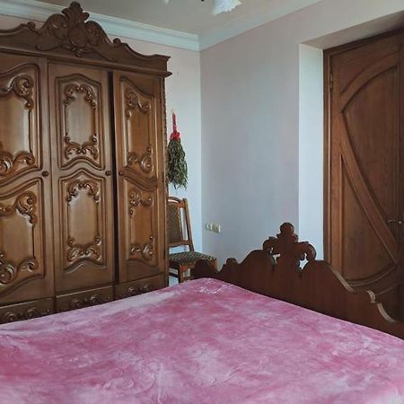 Giorgis Home バトゥーミ エクステリア 写真