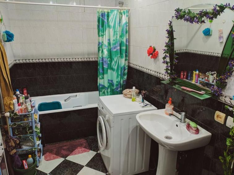 Giorgis Home バトゥーミ エクステリア 写真