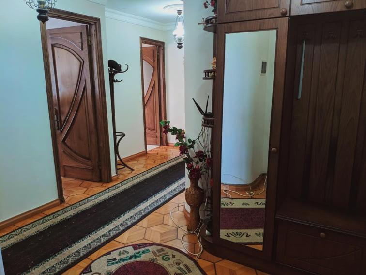 Giorgis Home バトゥーミ エクステリア 写真