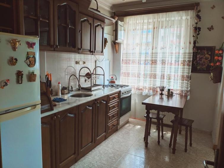 Giorgis Home バトゥーミ エクステリア 写真